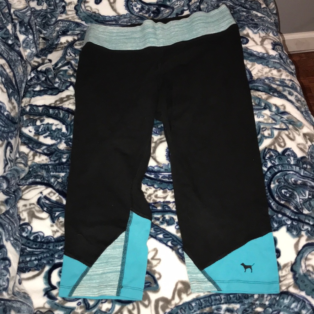 VS PINK Yoga Capris
